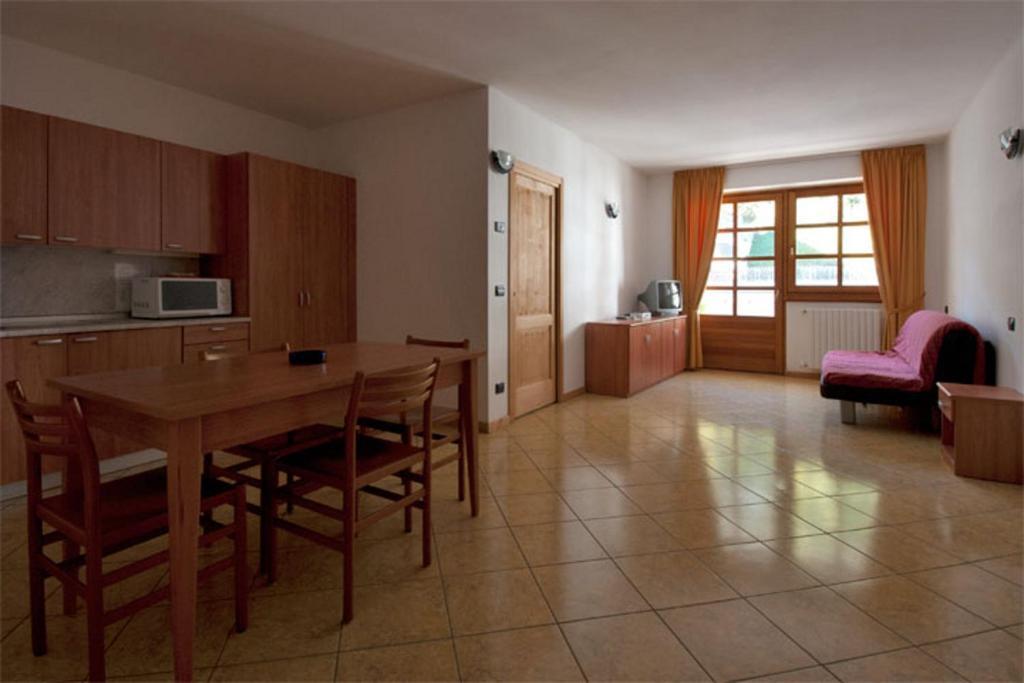 Residence Le Orchidee Bormio Room photo